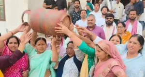 लखनऊ में सपा महिला सभा का हल्ला बोल, महंगी गैस और महंगाई के खिलाफ जोरदार प्रदर्शन, योगी-मोदी सरकार पर साधा निशाना