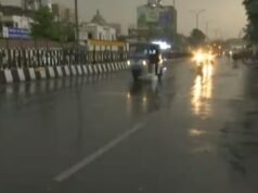 लखनऊ में मौसम का अचानक बदलाव: दिन में अंधेरा, तेज बारिश और ओले, रेड अलर्ट जारी Filmitics