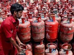 LPG Crisis: कोटे से अधिक सिलेंडर के लिए नई प्रक्रिया लागू, अब बताना होगा कारण Filmitics
