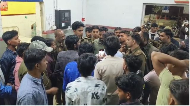 Screenshot_5-3-2026_161838_web.whatsapp.com