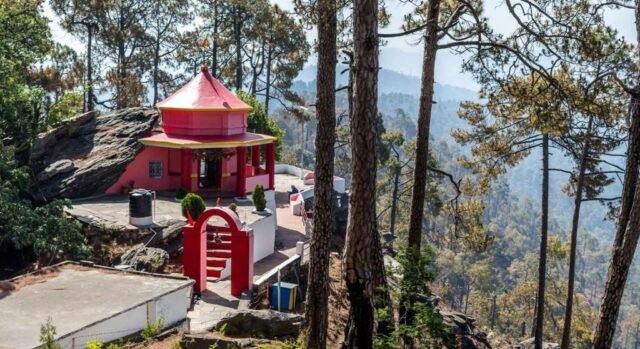 कसार देवी मंदिर Filmitics