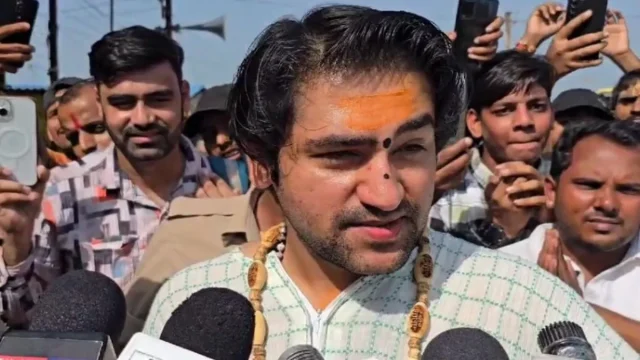 dhirendra-shastri-1727870925