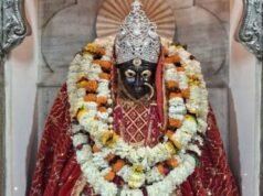 चैत्र नवरात्र में आस्था का सागर: गाजीपुर के करहिया स्थित मां कामाख्या मंदिर में उमड़ी भक्तों की भीड़