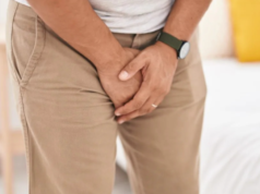 टॉयलेट में खून आने पर सतर्क रहें: पाइल्स ही नहीं, हो सकता है Anal Cancer भी जानें लक्षण और खतरा