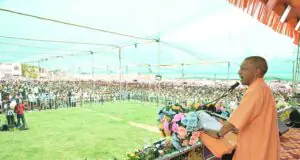 ममता दीदी की चिंता, हिंदू अधिक हुए तो सड़कों पर कैसे होगी इफ्तारी: सीएम योगी