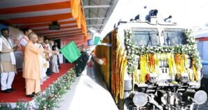 सदियों के आक्रमणों के बावजूद आज भी अडिग है सनातन आस्था: सीएम योगी