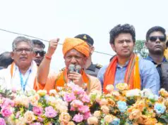 सीएम योगी ने दमदम विधानसभा सीट से भाजपा प्रत्याशी अरिजीत बख्शी के लिए मांगे वोट