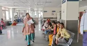 सोनभद्र मेडिकल कॉलेज में 12 घंटे से बिजली गुल, मरीज बेहाल ब्लड सैंपल खराब