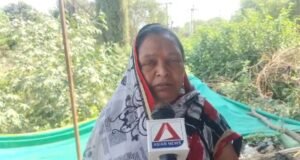 विधवा की जमीन पर कब्जे का आरोप, देवर पर मकान गिराकर निर्माण कराने का दावा