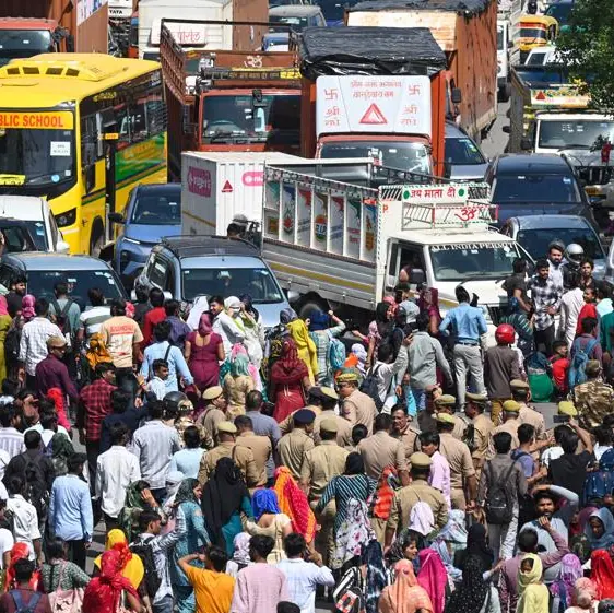 The-crowd-swelled-to-a-thousand-and-started-marchi_1775845220739_1775861190267