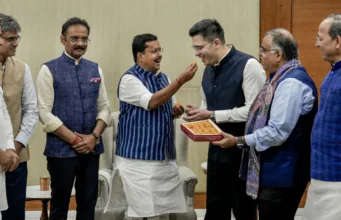 राज्यसभा में दल-बदल पर क्या कहते हैं कानून? AAP के 7 सांसद BJP में जाएं तो क्या जाएगी सदस्यता
