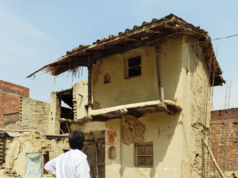 राजा भैया का इमोशनल पोस्ट: मिट्टी के घर के साथ एक युग का अंत