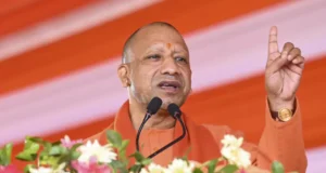 हर श्रमिक को मिले सम्मानजनक मानदेय, सुरक्षित कार्य वातावरण और मूलभूत सुविधाएं-सीएम योगी