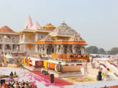 योगी सरकार की पहल से मिल रही गति, धार्मिक स्थलों के कायाकल्प से यूपी में बढ़ रहा पर्यटन