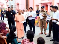 हर जरूरतमंद के पास हो आयुष्मान कार्ड, सीएम योगी ने गोरखपुर में सुनी जनता की फरियाद