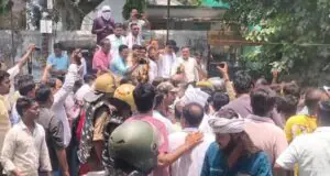 कानपुर में स्कूल शिलान्यास को लेकर भाजपा-सपा नेताओं में भिड़ंत