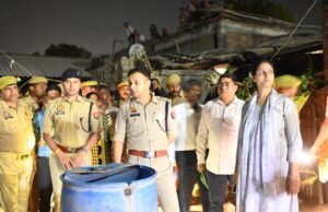 गैस सिलेंडर के धमाके से 9 लोग झुलसे, इलाज के लिए कानपुर हैलट रेफर