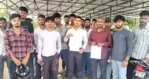 गोरखपुर में 150 से ज्यादा छात्र फेल, छात्रों ने लगाया जानबूझकर नंबर काटने का आरोप