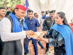 ‘अखिलेश यादव को पूड़ी खिलाने की मिली सजा?’ युवती के आरोप से यूपी की राजनीति गरमाई