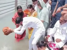 प्रतीक यादव की अस्थियां गंगा में प्रवाहित, माहौल हुआ भावुक