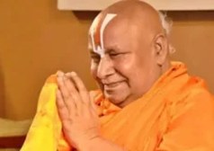 Hapur में दर्दनाक सड़क हादसा, बाइक, ट्रैक्टर-ट्रॉली और कार की भीषण टक्कर, पिता-पुत्र की मौत, पत्नी-बेटा गंभीर