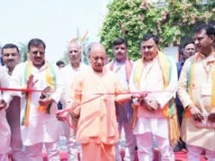 स्वामी प्रसाद मौर्य आखिर किसकी ताकत पर देवी देताओँ पर करते है टिप्पड़ी ! अब हो गया जीभ काटने वाले को 5 लाख का इनाम घोषित