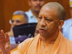 गोंडा रेलवे स्टेशन के टावर पर तीन बच्चों संग चढ़ी महिला, कूदने की धमकी से मचा हड़कंप