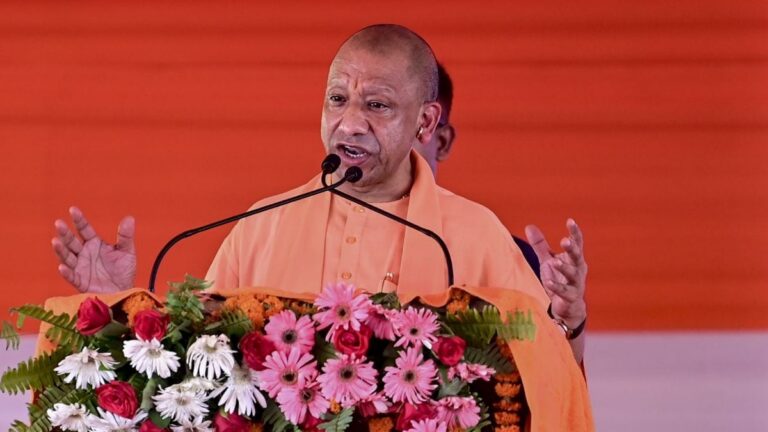 6a81faefa7811-cm-yogi-adityanath-gen-z-plane-075120387-16x9