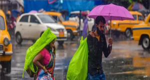 UP Weather: उत्तर प्रदेश में बारिश का दौर जारी, कई जिलों में भारी बारिश का यलो अलर्ट; काशी में नौका संचालन पर रोक