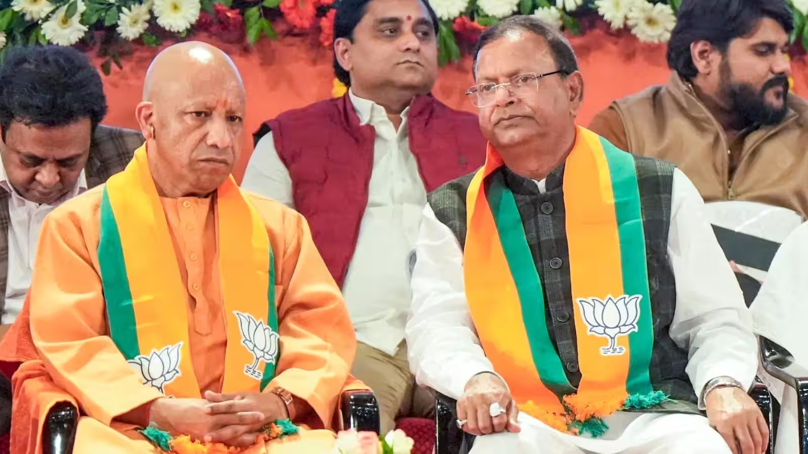 यूपी BJP में डैमेज कंट्रोल की कवायद तेज, 2027 से पहले नाराज नेताओं और सहयोगियों को साधने की कोशिश -