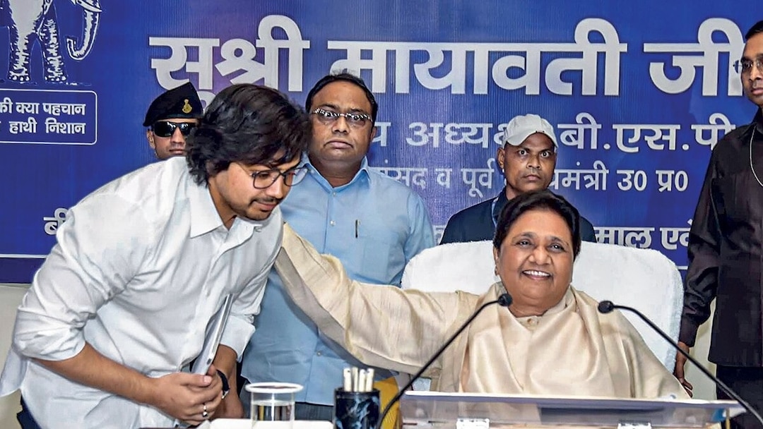 mayawati-akash-anand-034341982-16x9